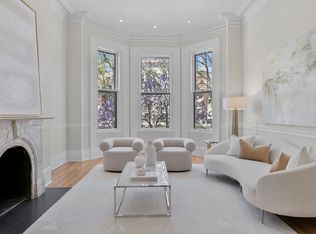 220 Commonwealth Ave APT 1, Boston, MA 02116