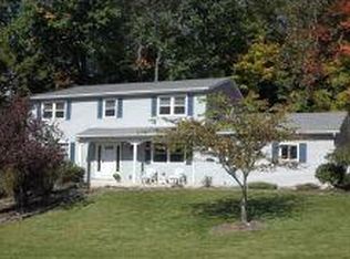 5 Azalea Dr, Apalachin, NY 13732