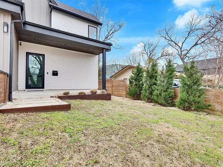 2509 Euclid Ave — Photo 29