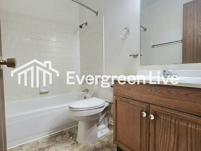 200 Raven Dr — Photo 18