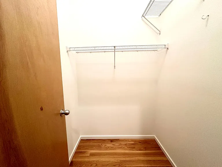 2157 N Damen Ave #305 — Photo 33