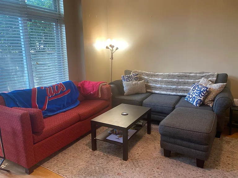 2135 N Southport Ave #102 — Photo 4