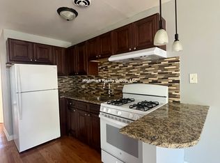 8506 Waukegan Rd APT 7, Morton Grove, IL 60053