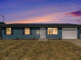 219 Kingswood Dr, Kendallville, IN