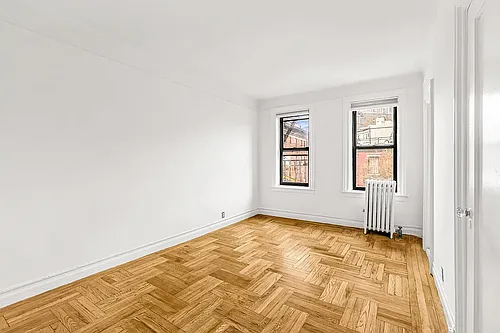 140 Waverly Pl #4A Photo 1