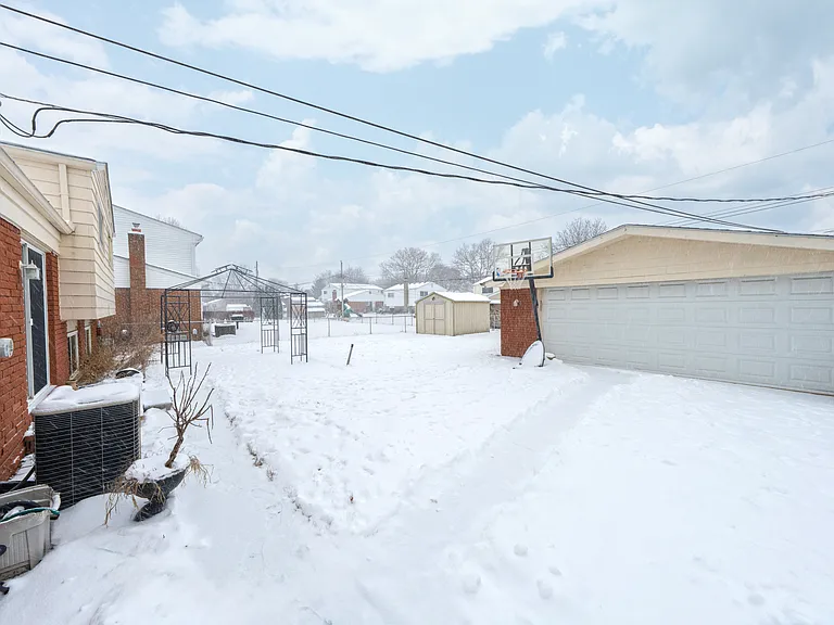 36331 Bagdad Dr — Photo 3