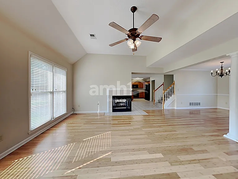 5005 Bristol Woods — Photo 4