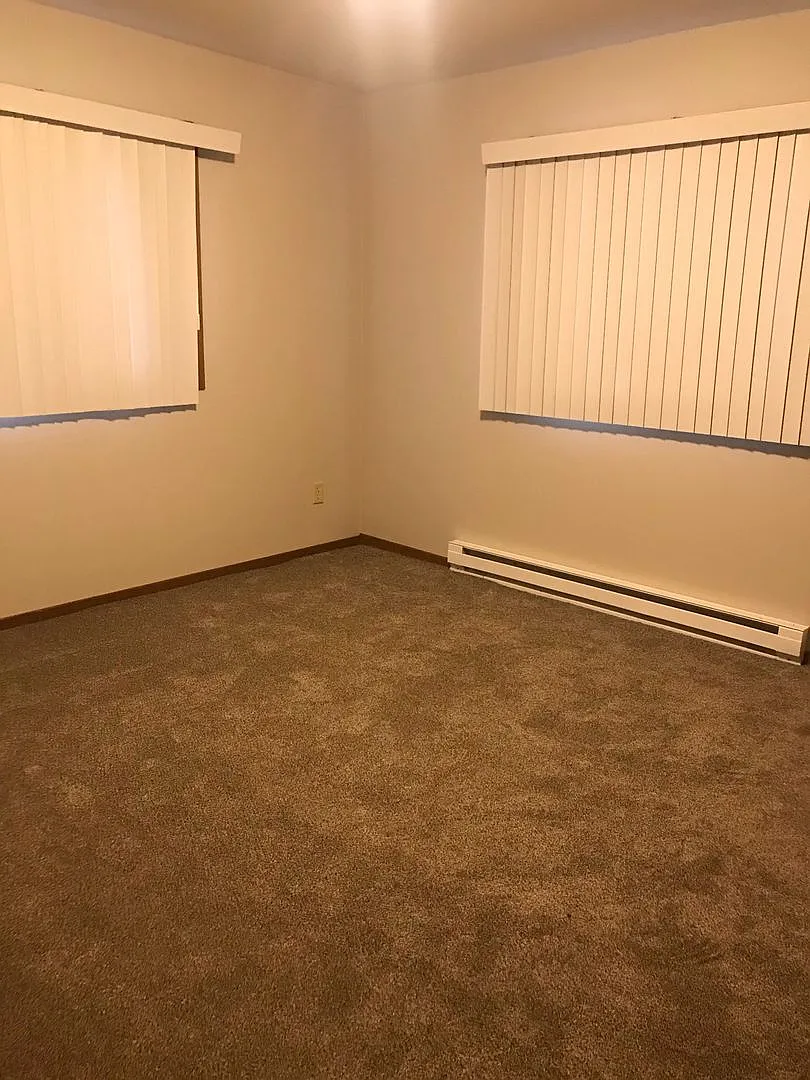 611 Dutchman Drive — Photo 4