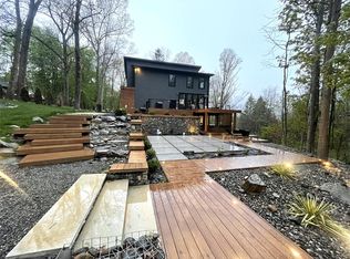 1 Donnie Pl, Poughkeepsie, NY 12603