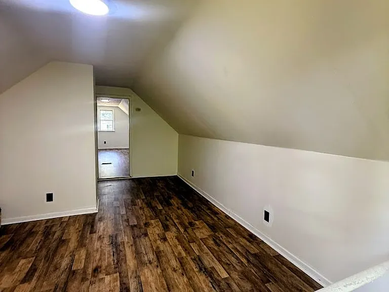 1106 Arnold Ave — Photo 10