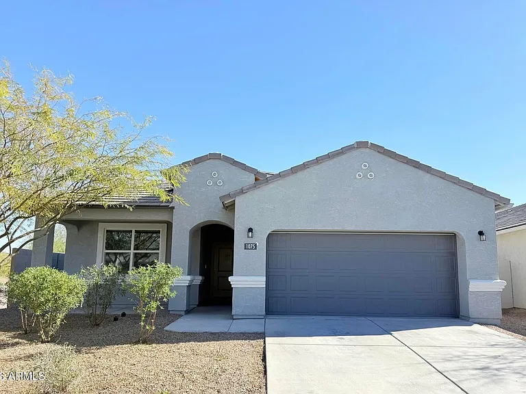 1075 W Avalon Canyon Dr — Photo 1