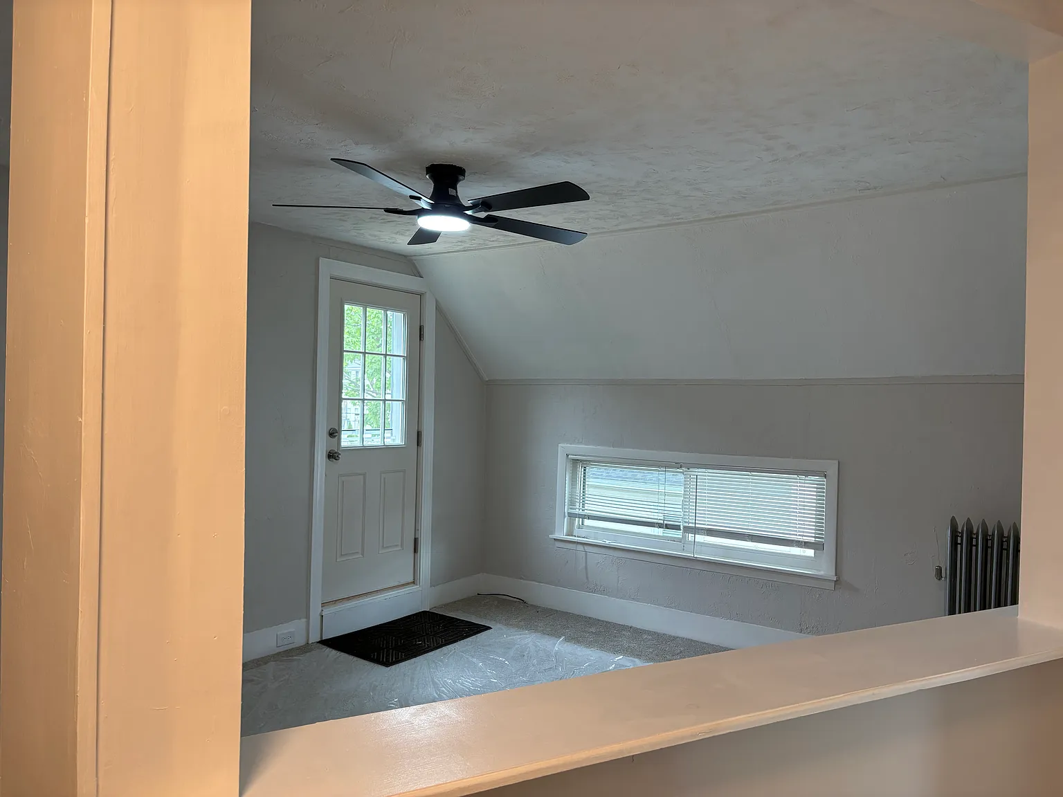 1 bed, 900 sqft, $1,800 — Photo 2