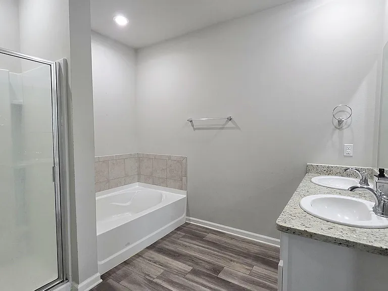 13931 Malbec Ave — Photo 22