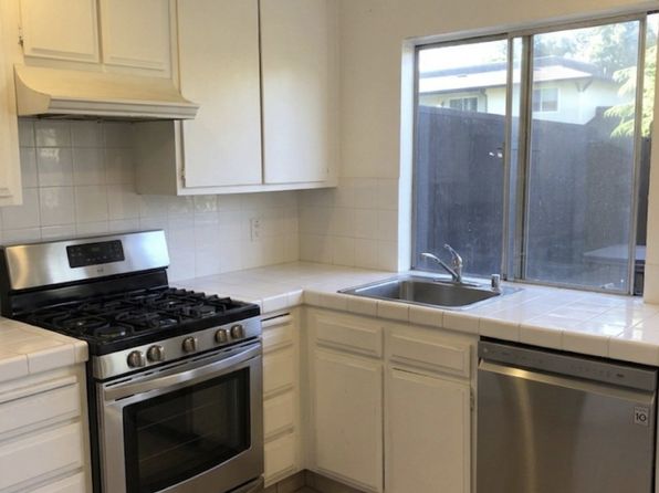 52 W Elliot St #504