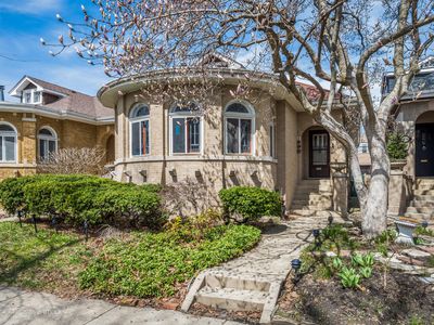2542 W Coyle Ave, Chicago, IL, 60645