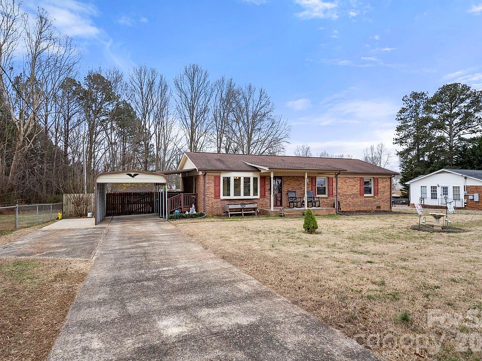 1st image of 306 Costner Dr