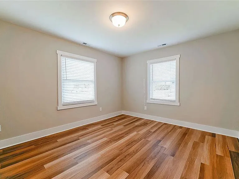 711 Sherrybrook Dr — Photo 6