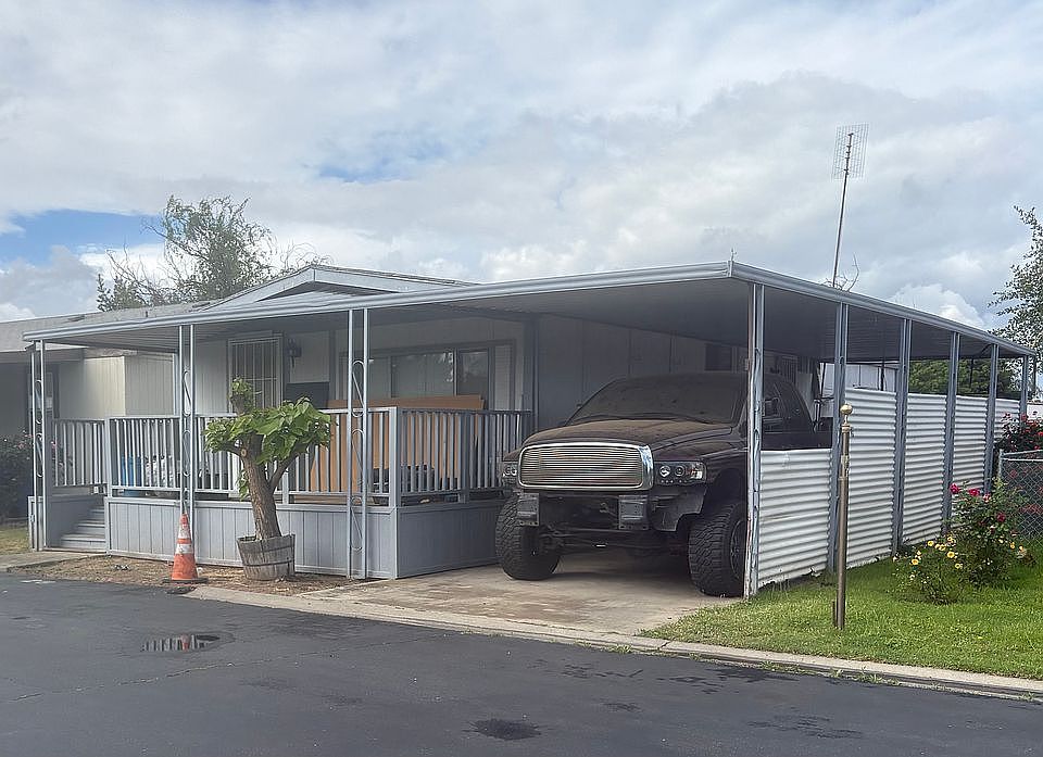 1st image of 28 Rancho Grande Cir