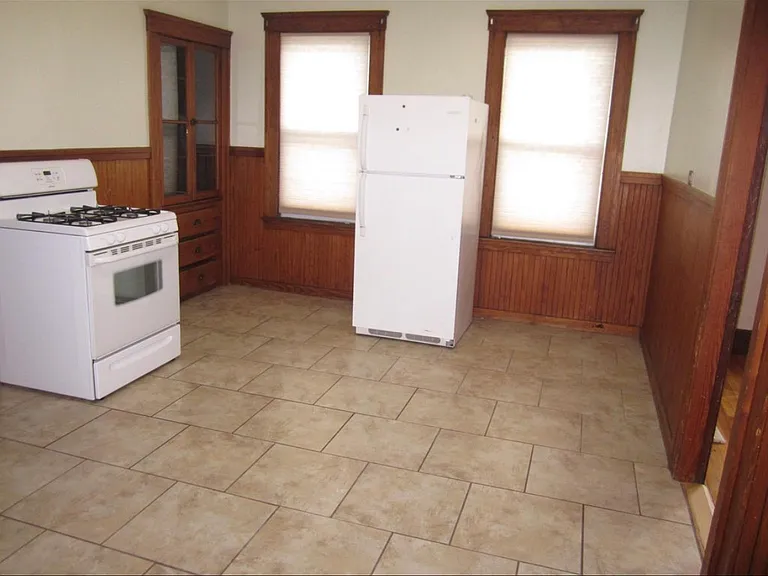 216 Ingleside Ave #2 — Photo 8