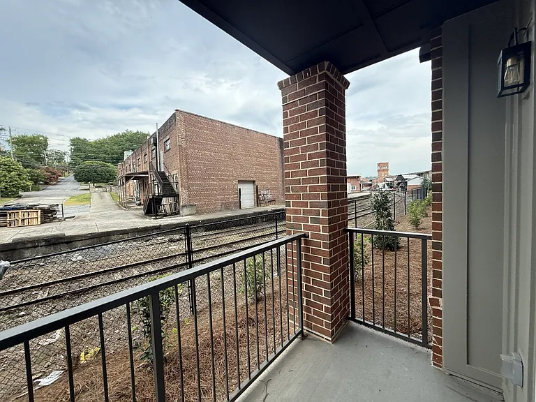 District on the Etowah Apartments — Photo 272