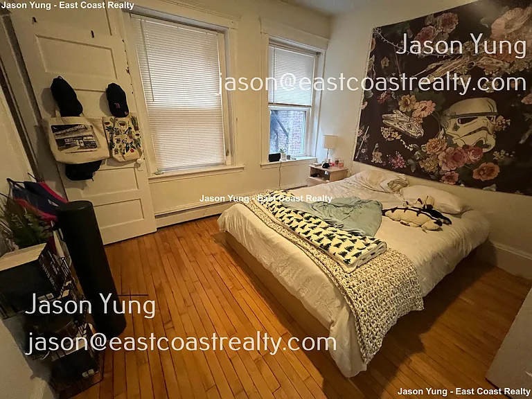 1322 Commonwealth Ave #8 — Photo 1