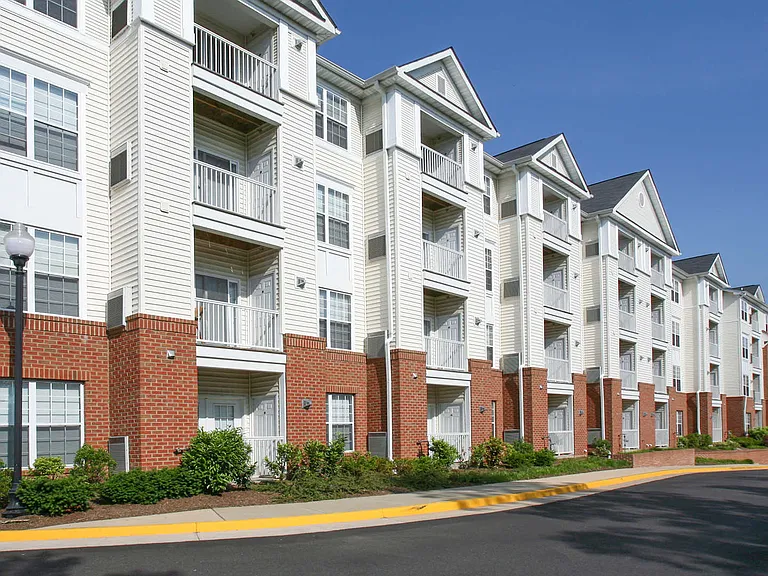 The Reserve at Eisenhower Apartments