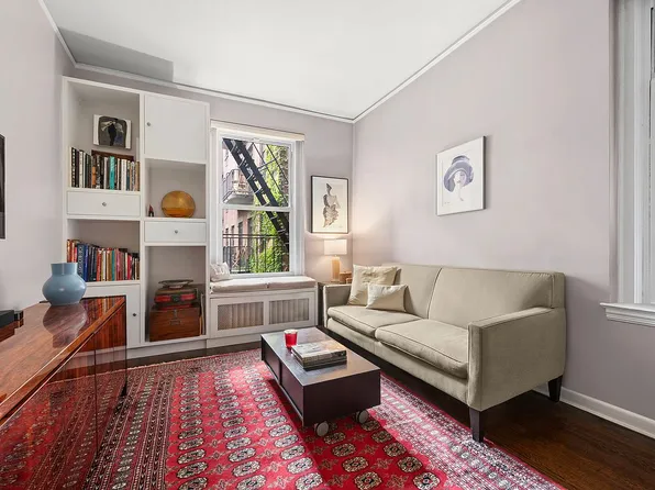 212 E 13th St APT 3D, New York, NY 10003
