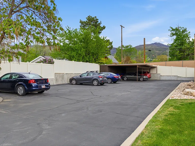 601 S 100 E — Photo 14