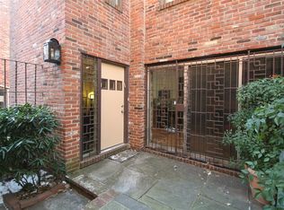 2127 Tryon St, Philadelphia, PA 19146