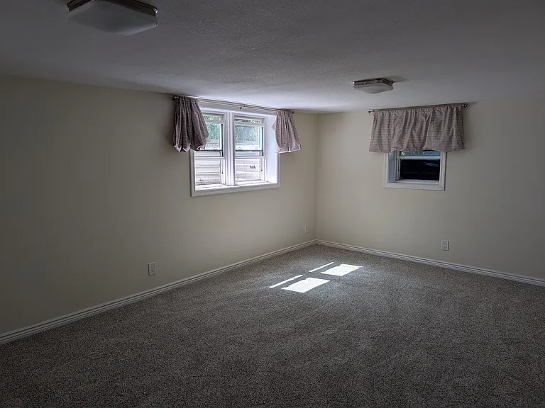 510 1/2 S Shields St — Photo 3