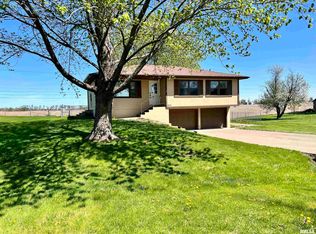 2676 171st Ave, Sherrard, IL 61281