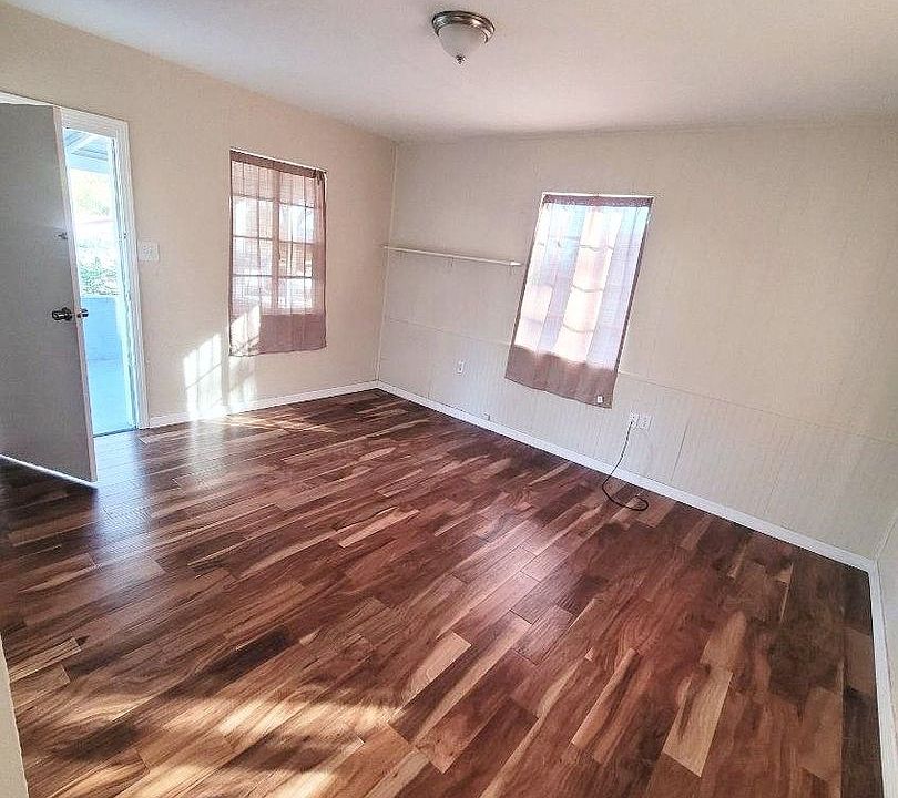 1st image of 1414 N Lakeview Dr #6