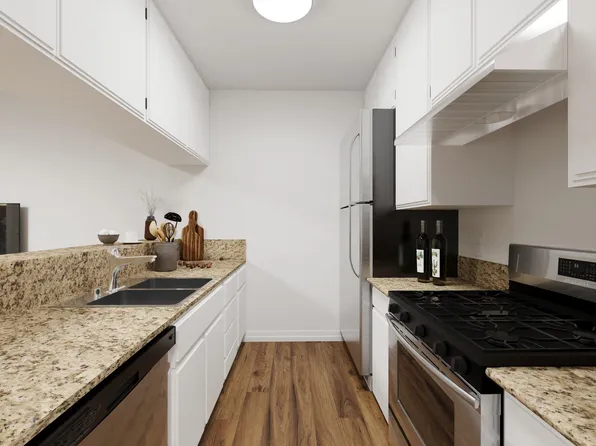 Chateau Oaks, 14248 Dickens St APT 123, Sherman Oaks, CA 91423