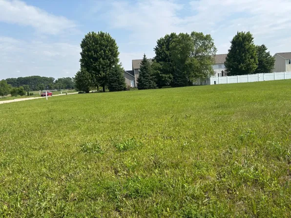 5197 Sparrow Dr, Belvidere, IL 61008