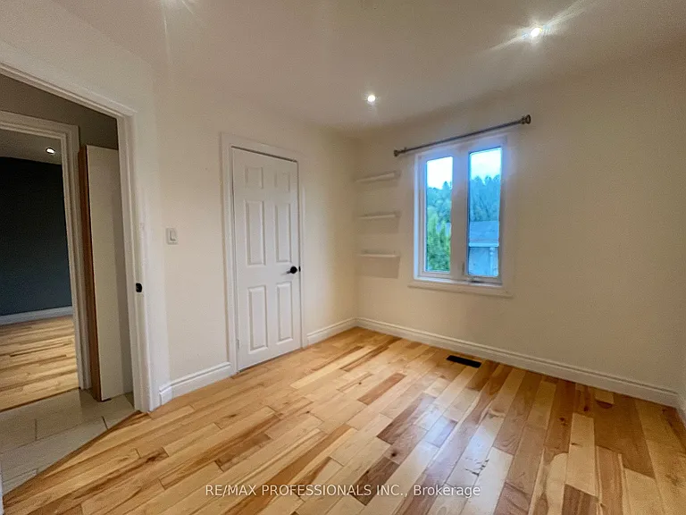 78 Athol Ave — Photo 21