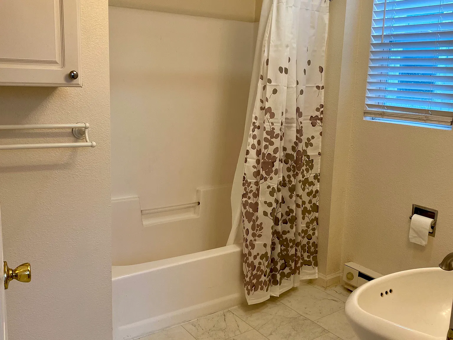 311 Dixon St — Photo 2