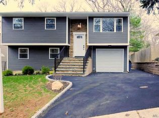 45 Shady Ln, Huntington, NY 11743