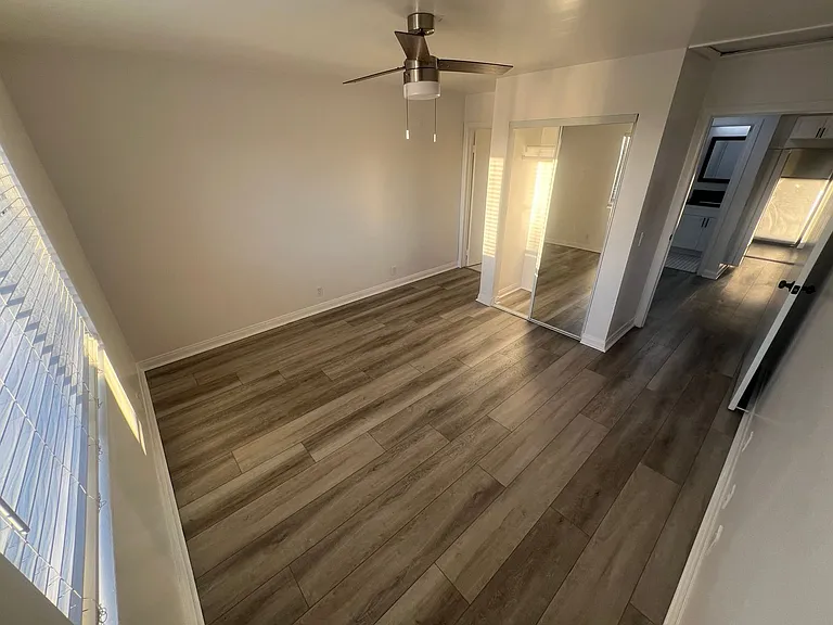 VRA27 LLC- "Villa Regency Apartments" — Photo 41