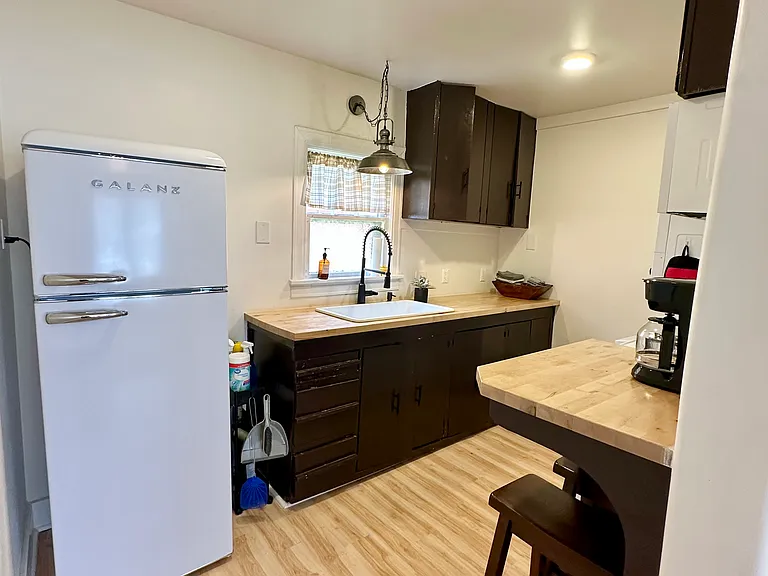 315 N 6th St #5 — Photo 7