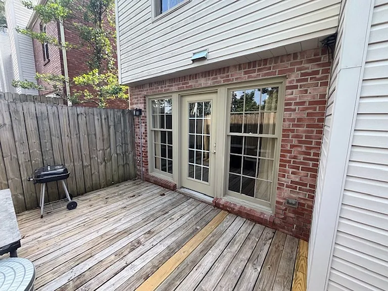 2805 Foxcroft Rd #704 — Photo 9