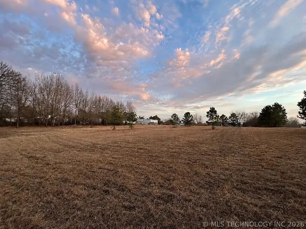 267 S East Ave, Coweta, OK 74429