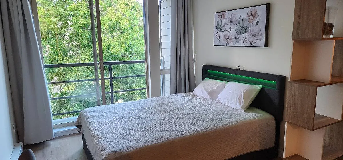 Studio, 410 sqft, $1,900 — Photo 4
