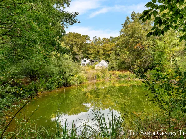 2785 Weesies Rd, Montague, MI 49437