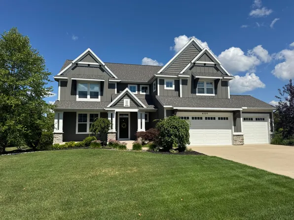 4139 Old Hawk Ct, Grand Rapids, MI 49525