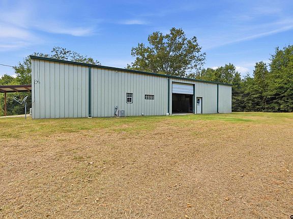 2nd image of 2304 County Road 1240