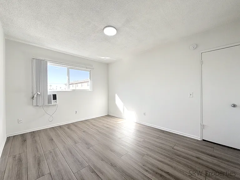 712 N Adams St #10 — Photo 20
