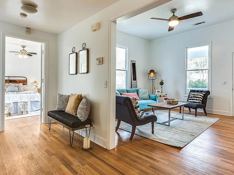 1281 Oak Grove Ave — Photo 4