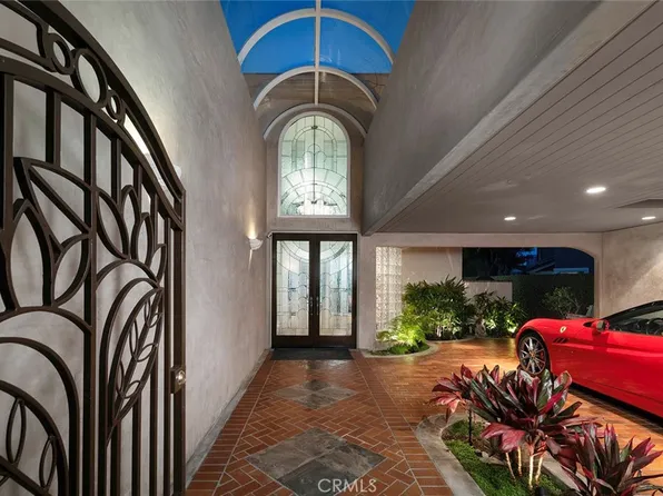 17022 Marinabay Dr, Huntington Beach, CA 92649