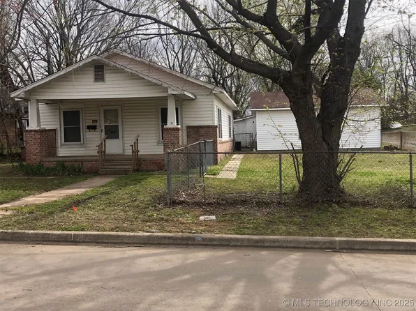 824 N 2nd St, McAlester, OK 74501