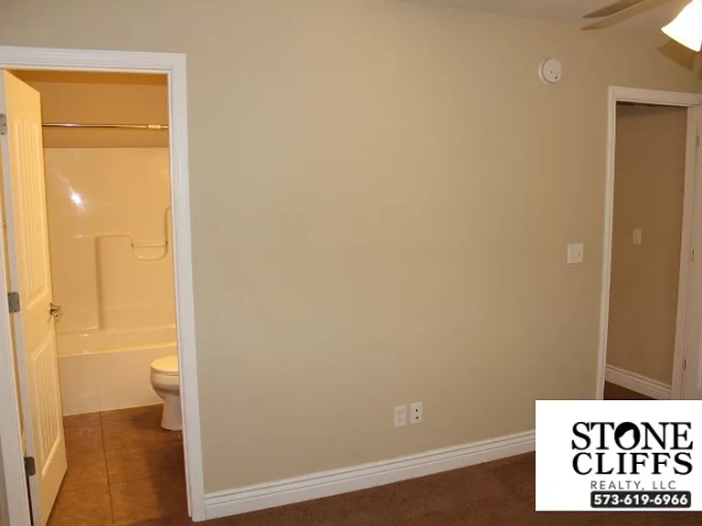 231 Rylee Cir — Photo 25